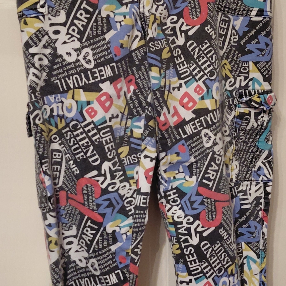 V.I.P. Graphic Print W/Stretch Jeans SZ 34"Wx32"L